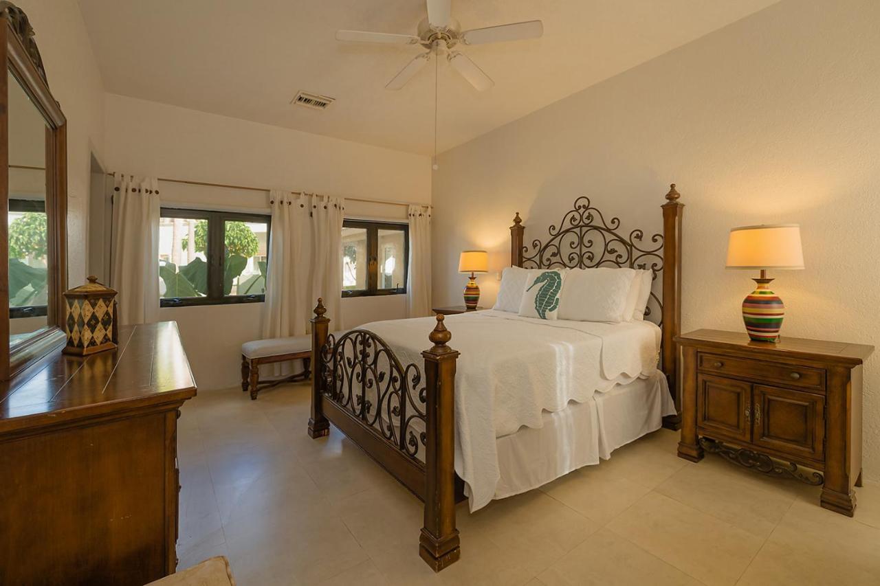 Сasa de vacaciones The Queen Of House -luxury Beachfront Villa- Million Dollars View *