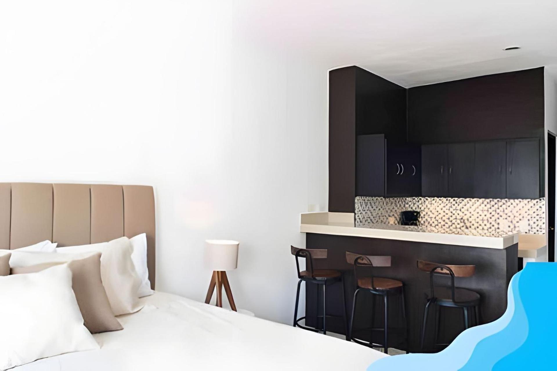 Minimalist With Pool And Free Scooter Apartment *