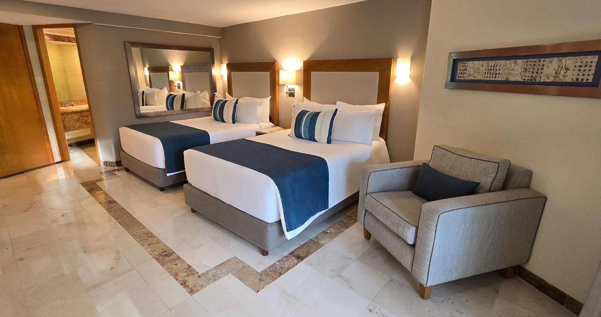 Khu nghỉ mát Grand Park Royal