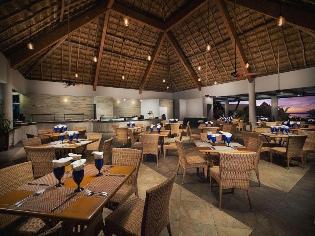 Hotel El Cid La Ceiba 3*