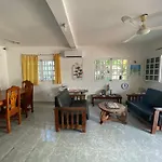 Casamaya Hostel & Diving