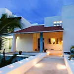 Villa Las Glorias, 14 Guests Cozumel