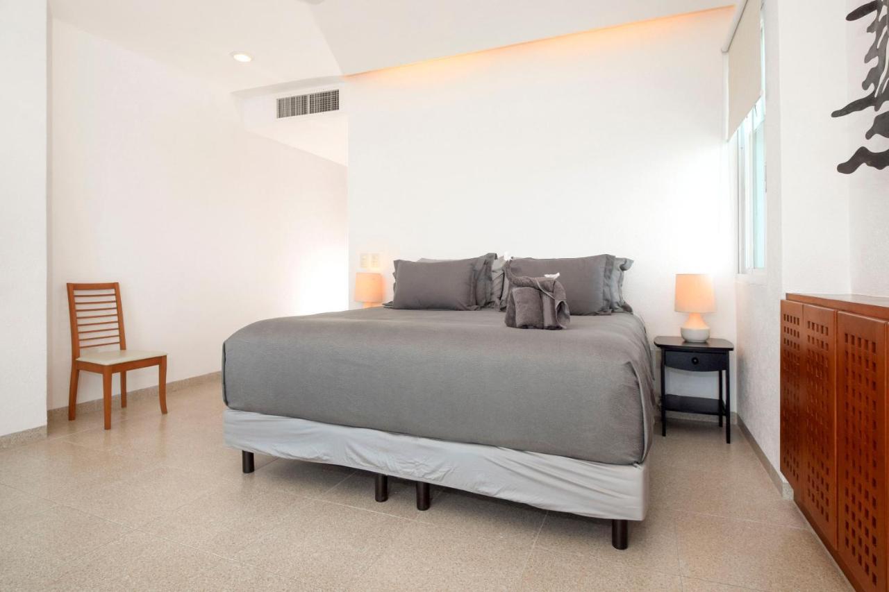Nah Ha 601 Oceanfront With Pool Apartamento