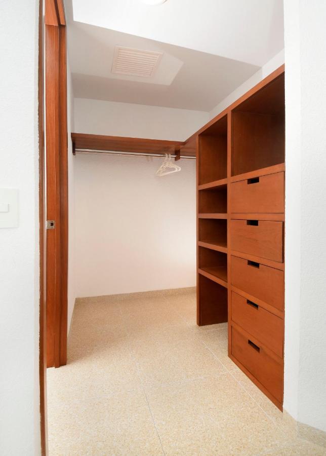 Nah Ha 601 Oceanfront With Pool Apartamento
