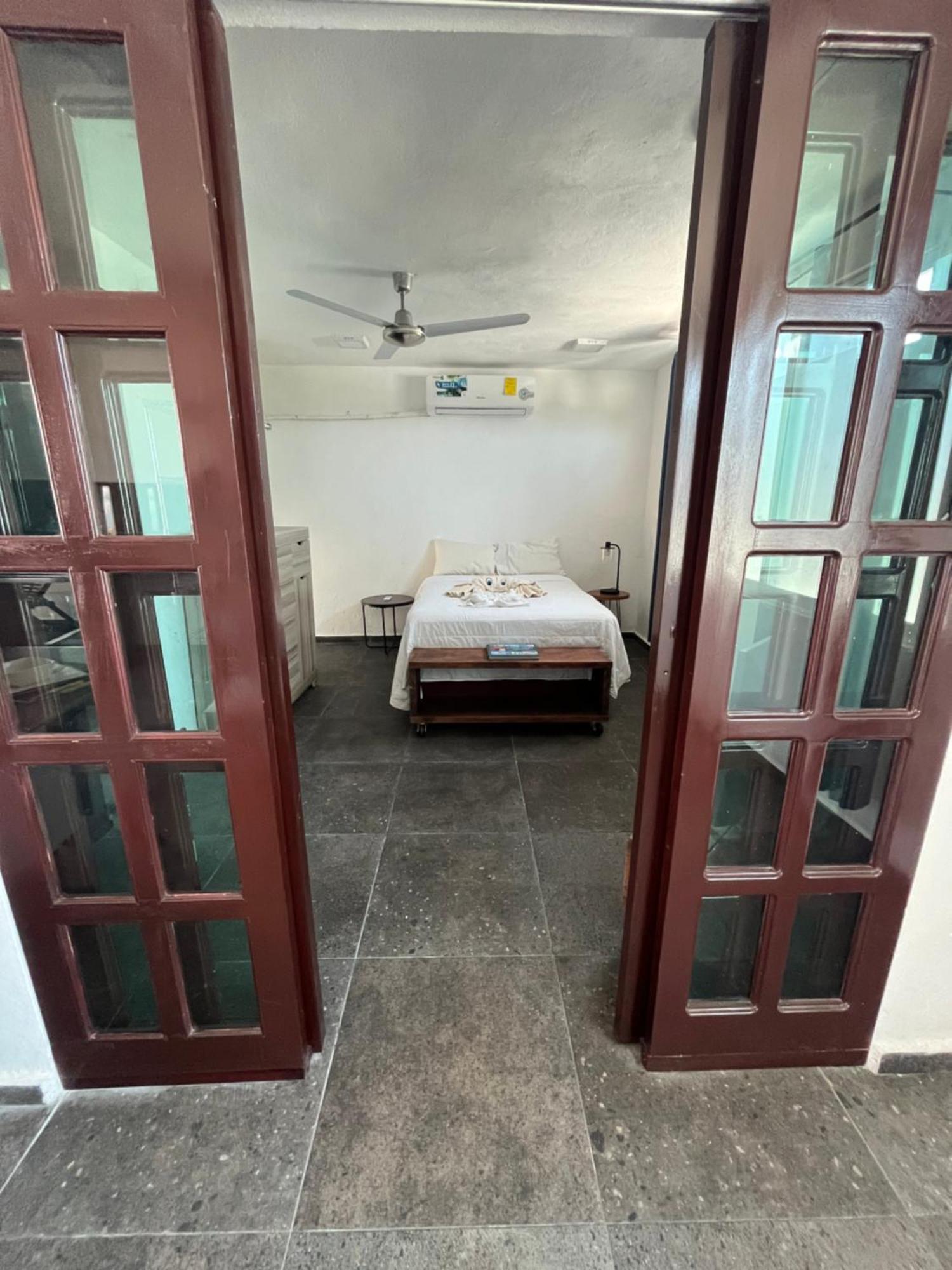 Hostelito Hotel Khách sạn Cozumel