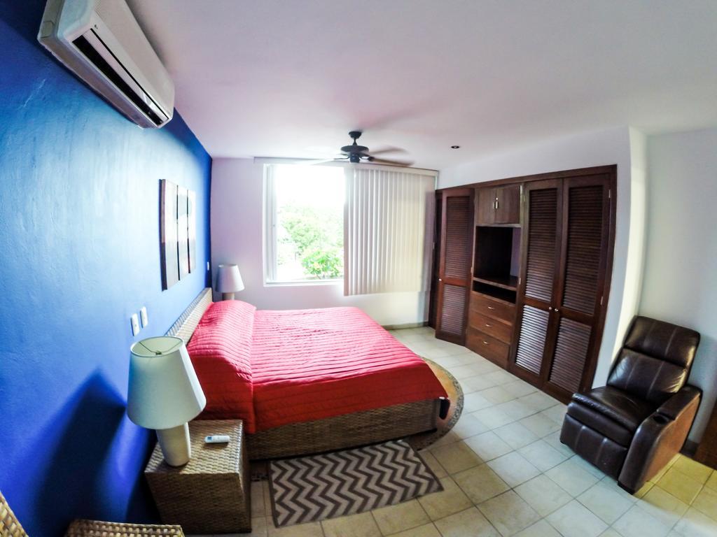 At Residencias Reef *
