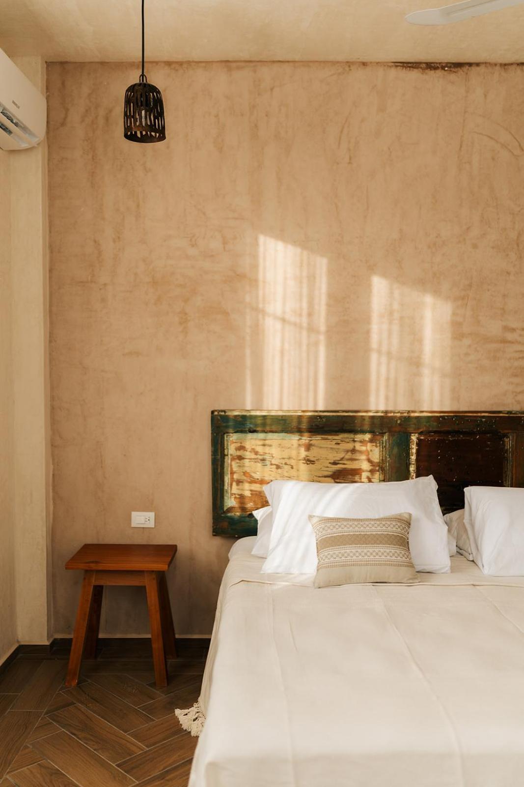 Casa Izkina Hotel