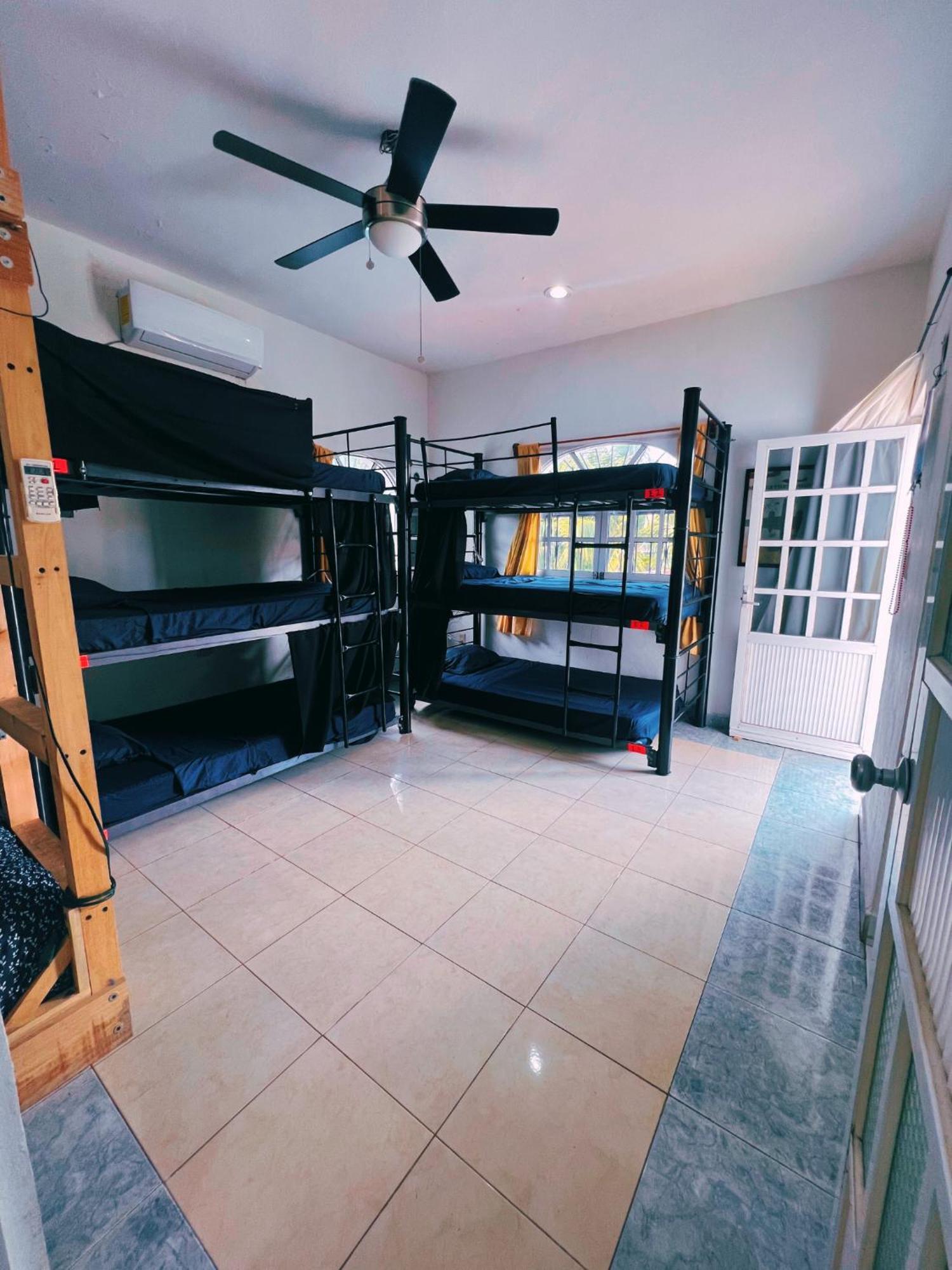 Homestay Casamaya & Diving *