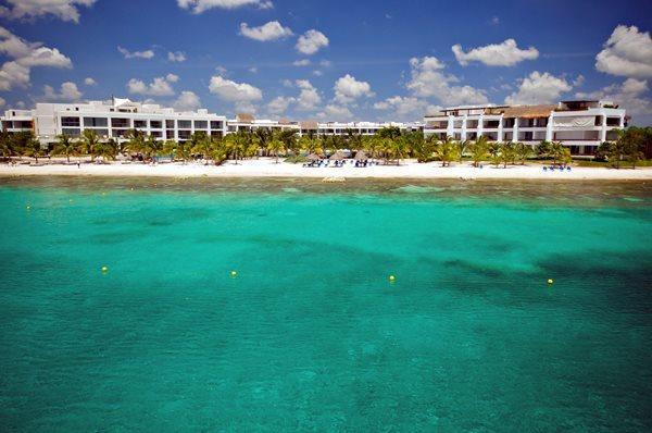 At Residencias Reef
