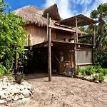 Artisanal Eco Friendly Private Cabin-Casa Ixchel
