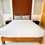 Malibu Residential 3Bd Shalva