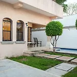 Casa Luna, Private Home