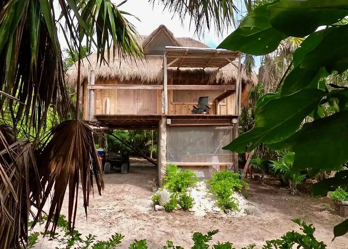 Artisanal Eco Friendly Private Cabin-Casa Ixchel