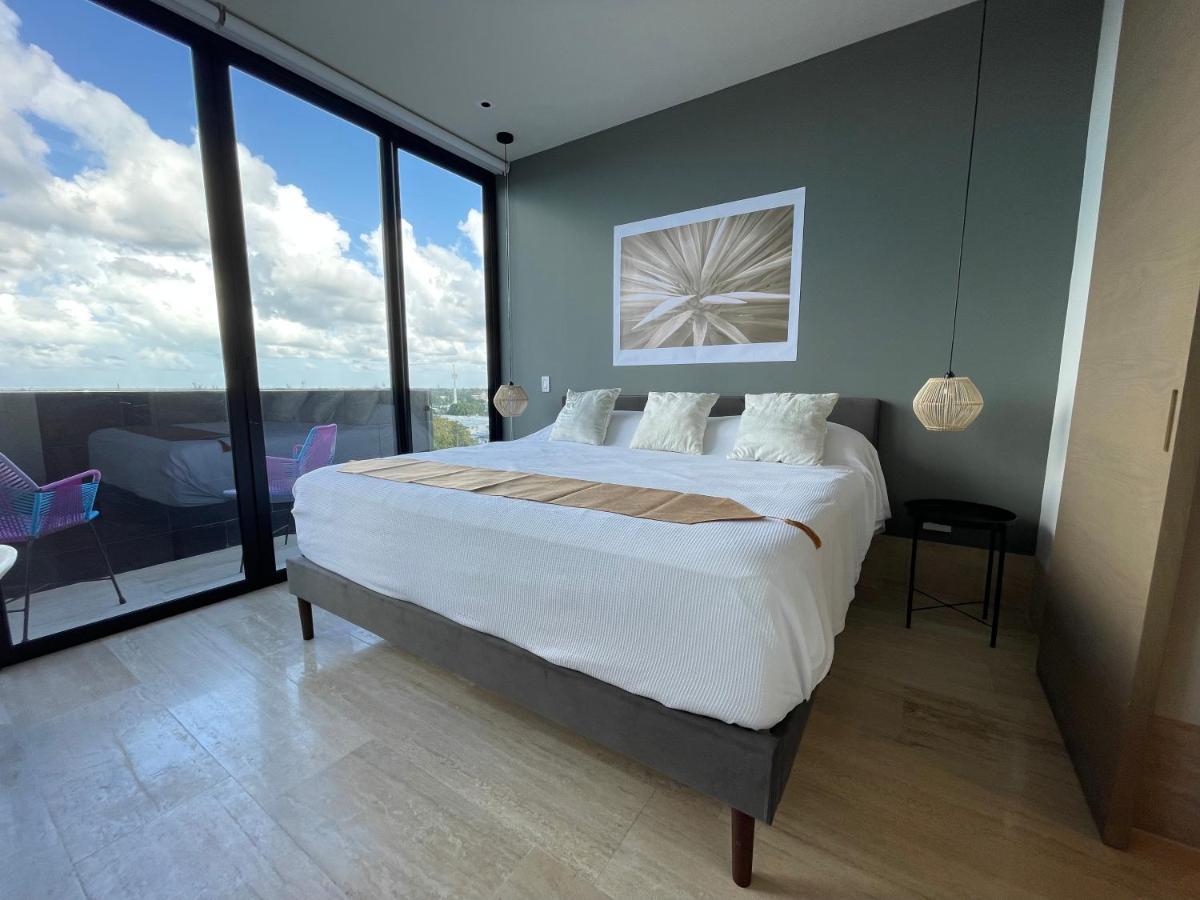 Ferienhaus Brand New With Rooftop Pool *