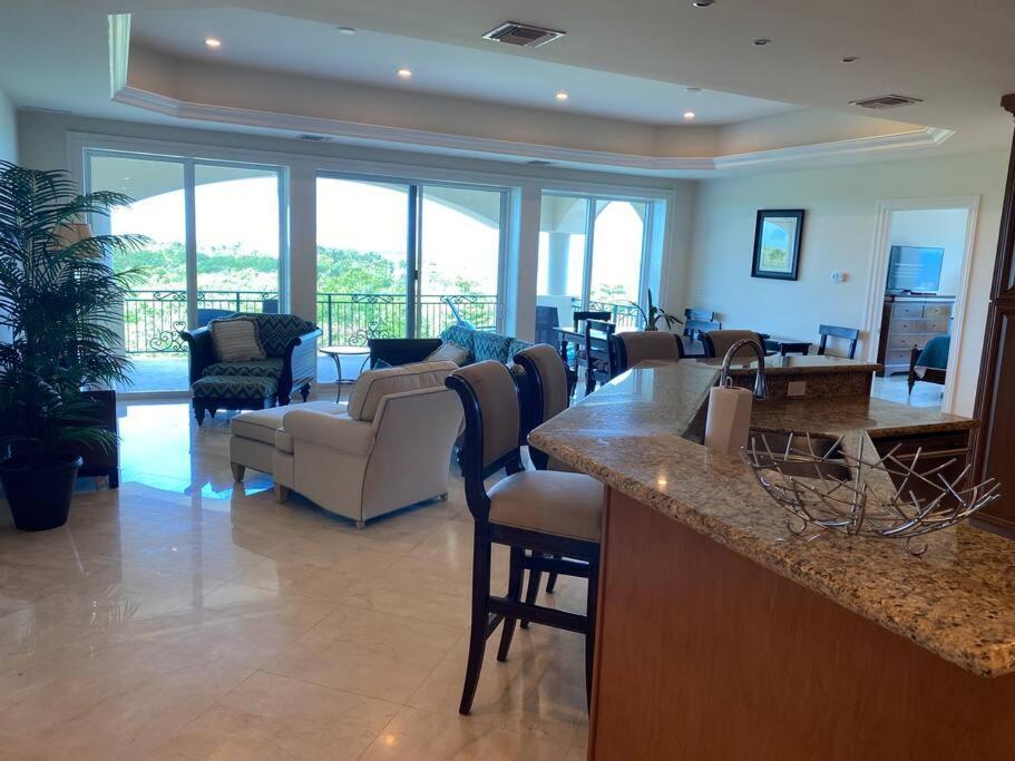 Landmark Apartment Cozumel