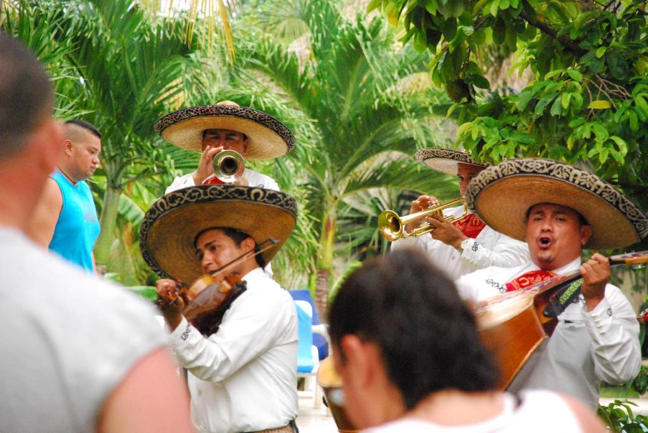 Casa Colonial, Indigo *