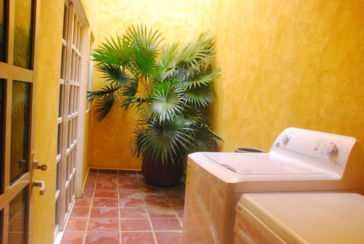 Casa Colonial, Indigo