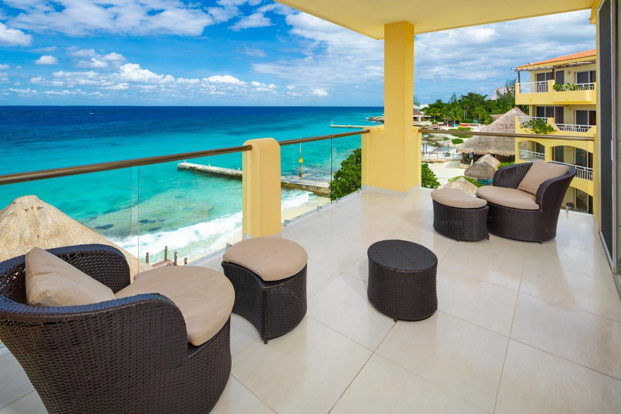 Khách sạn Playa Azul 4*