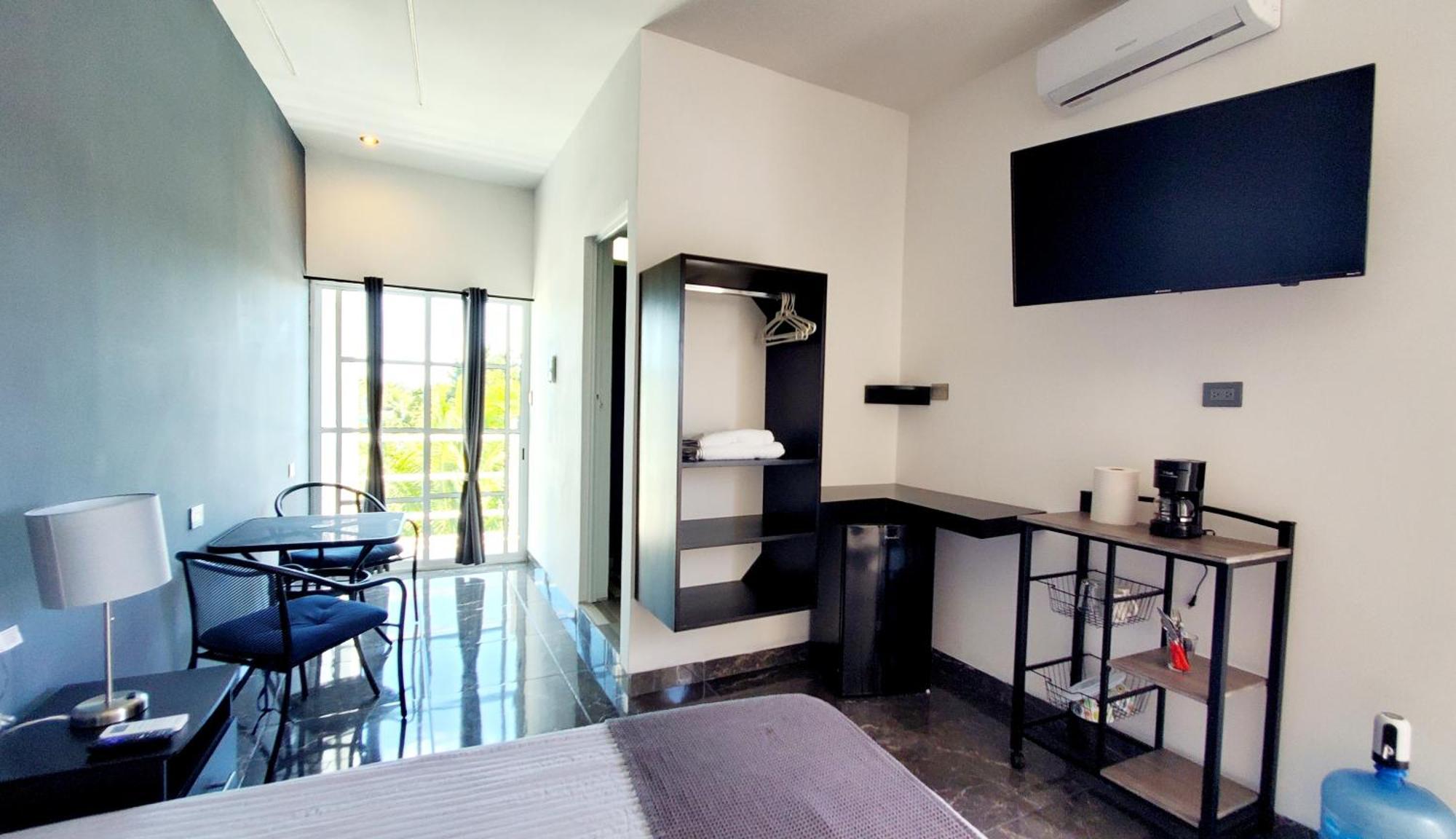 - Av 25 Apartment Cozumel