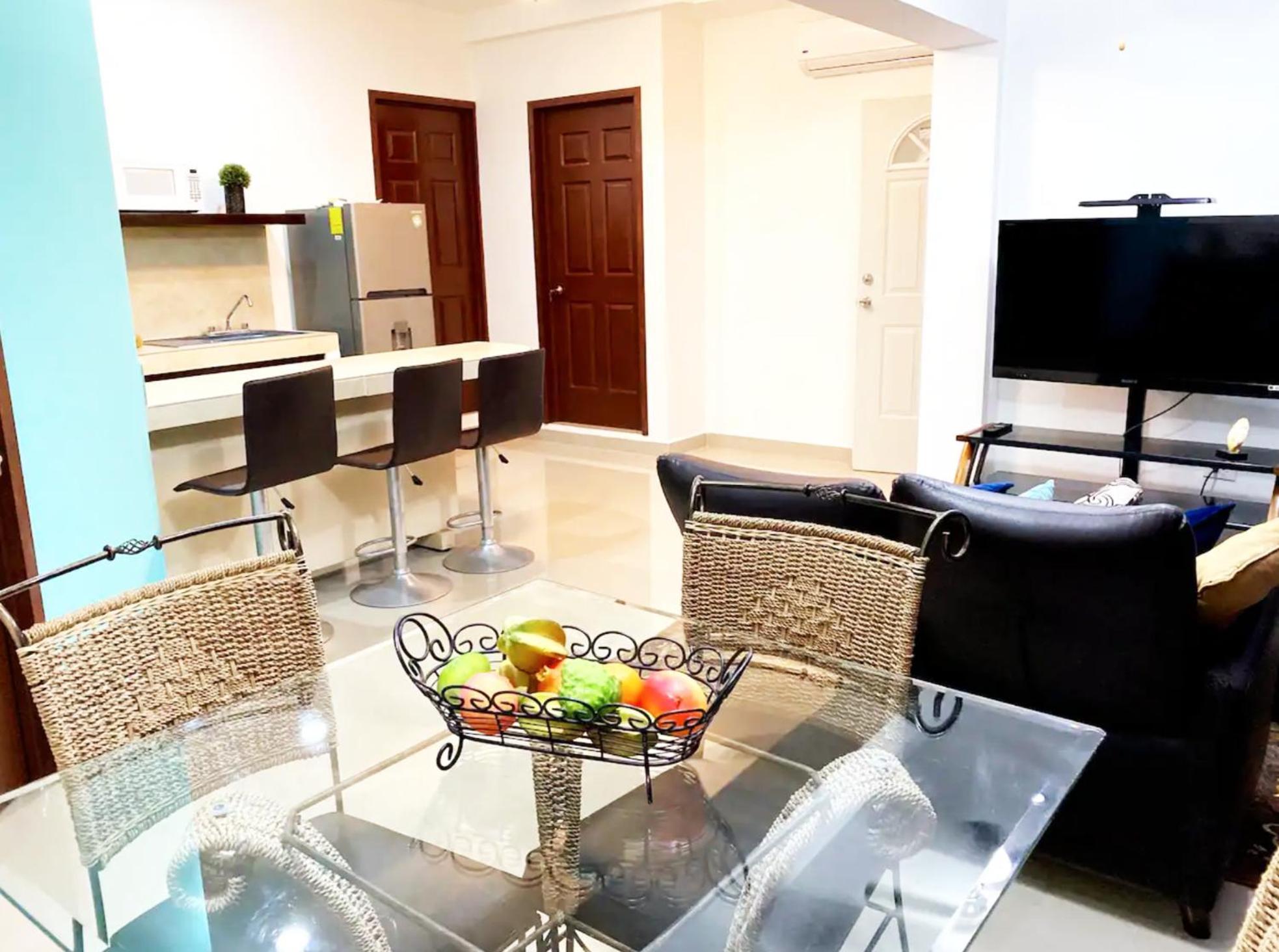 A Unas Cuadras Del Muelle, Restaurantes & Lifestyle Apartment Cozumel