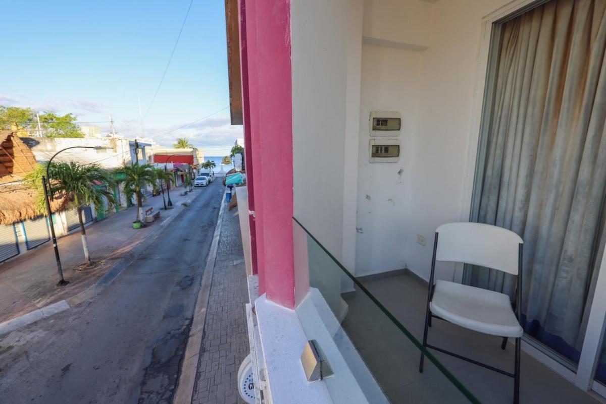Apartment With Terrace Downtown *