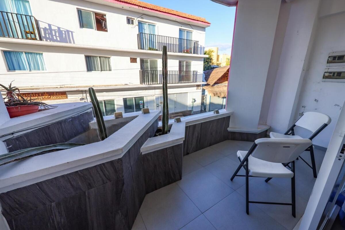 With Terrace Downtown Apartment