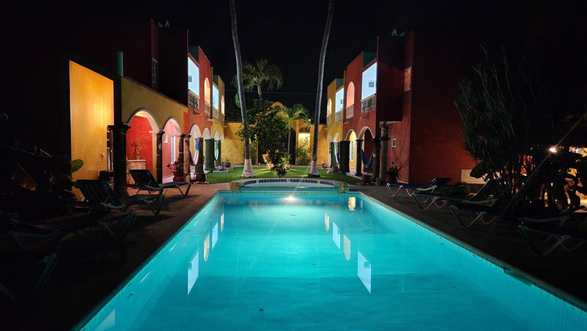 Casa Colonial, Indigo *