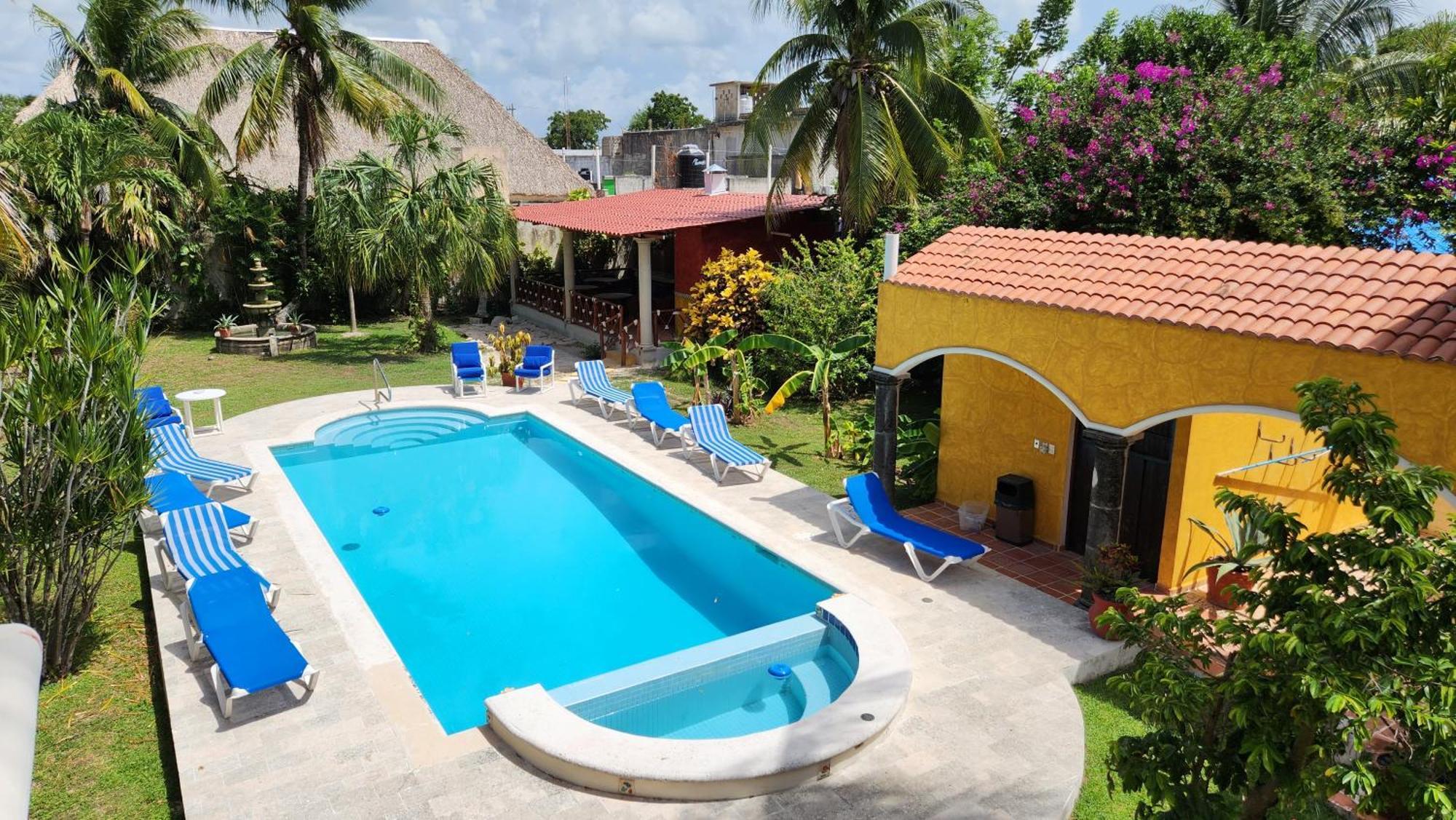 Casa Colonial, Indigo *