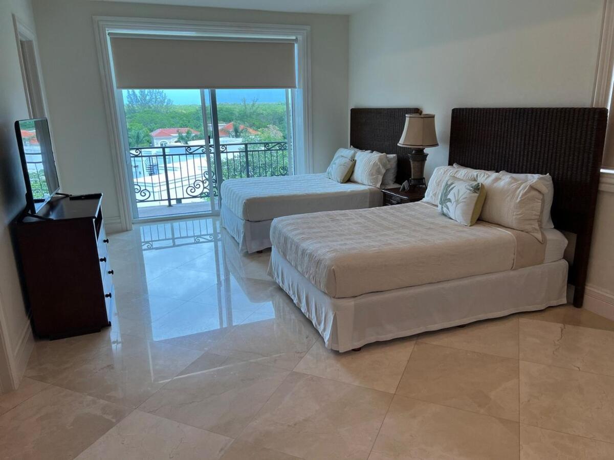Apartment The Has To Offer The Landmark Cozumel