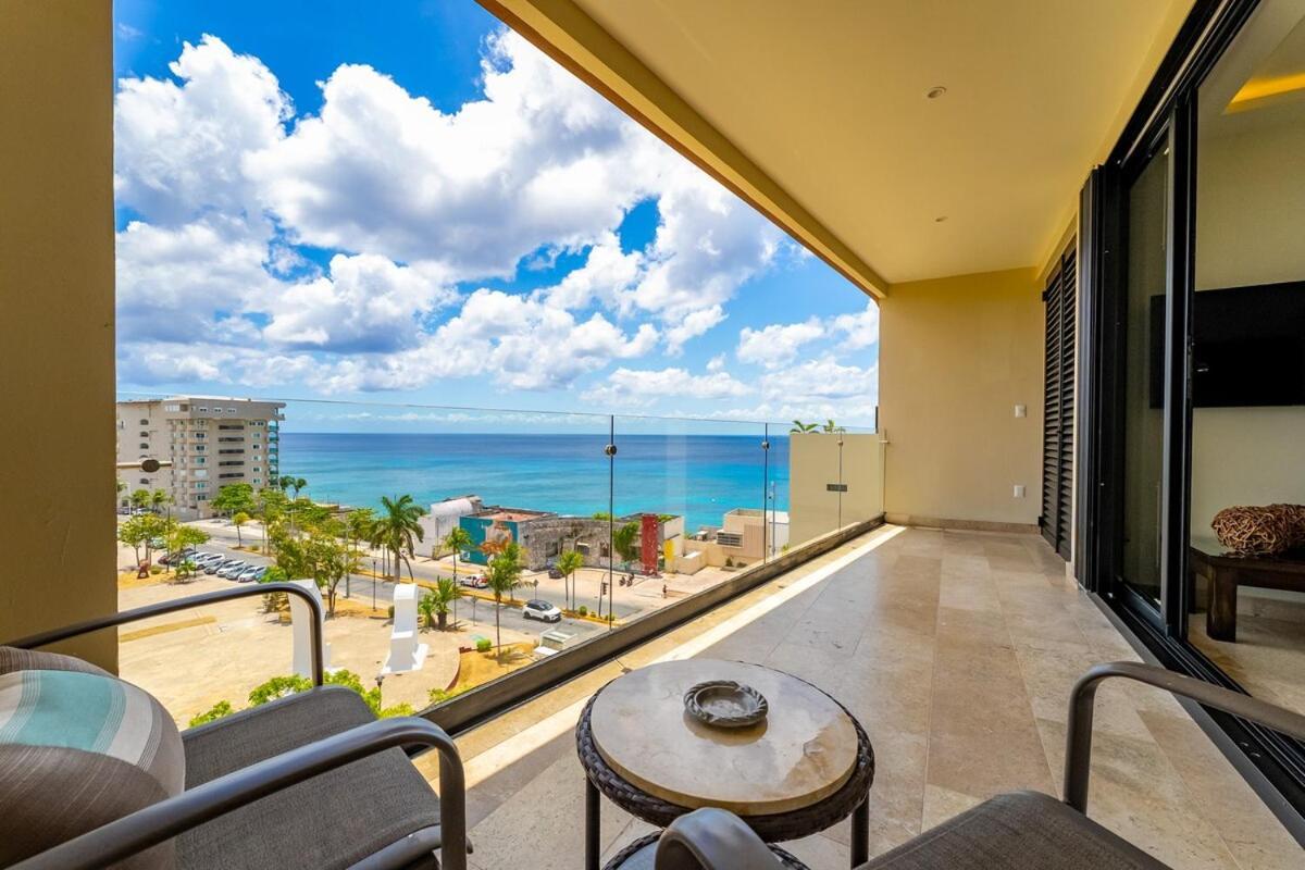 Oceanview 2br Floor Terrace-pool Cozumel