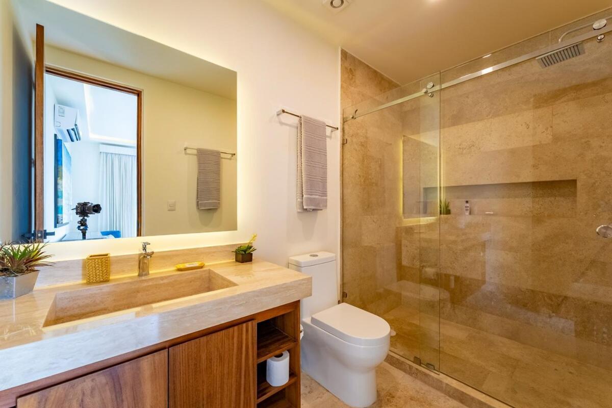 Oceanview 2br Floor Terrace-pool Apartment *