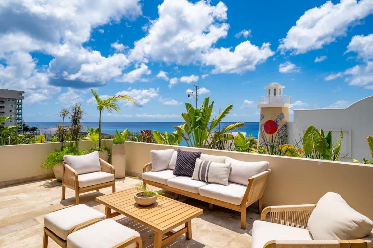 Oceanview 2br Floor Terrace-pool Apartment Cozumel