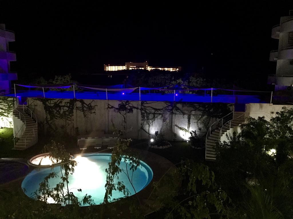Luxury Suites At Suites