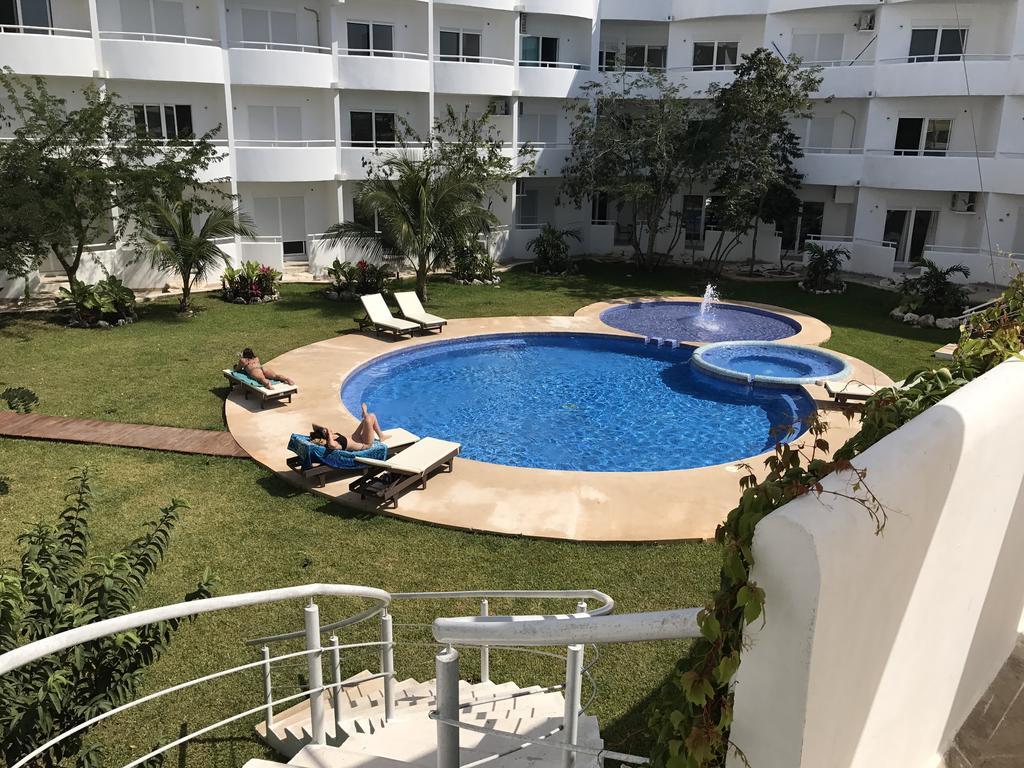 Luxury Suites At Suites *