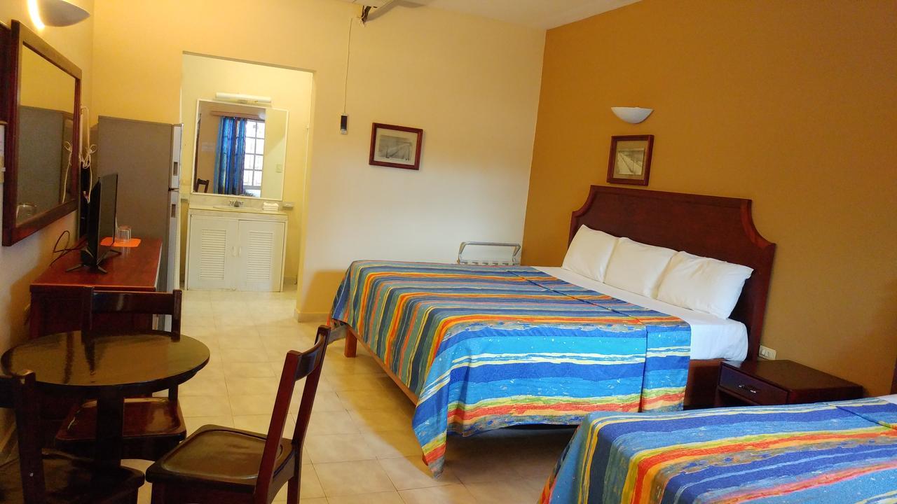 Sun Suites Khách sạn Cozumel