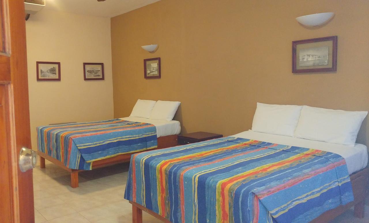 Sun Suites Khách sạn Cozumel