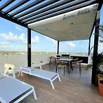 Brand New Condo With Rooftop Pool