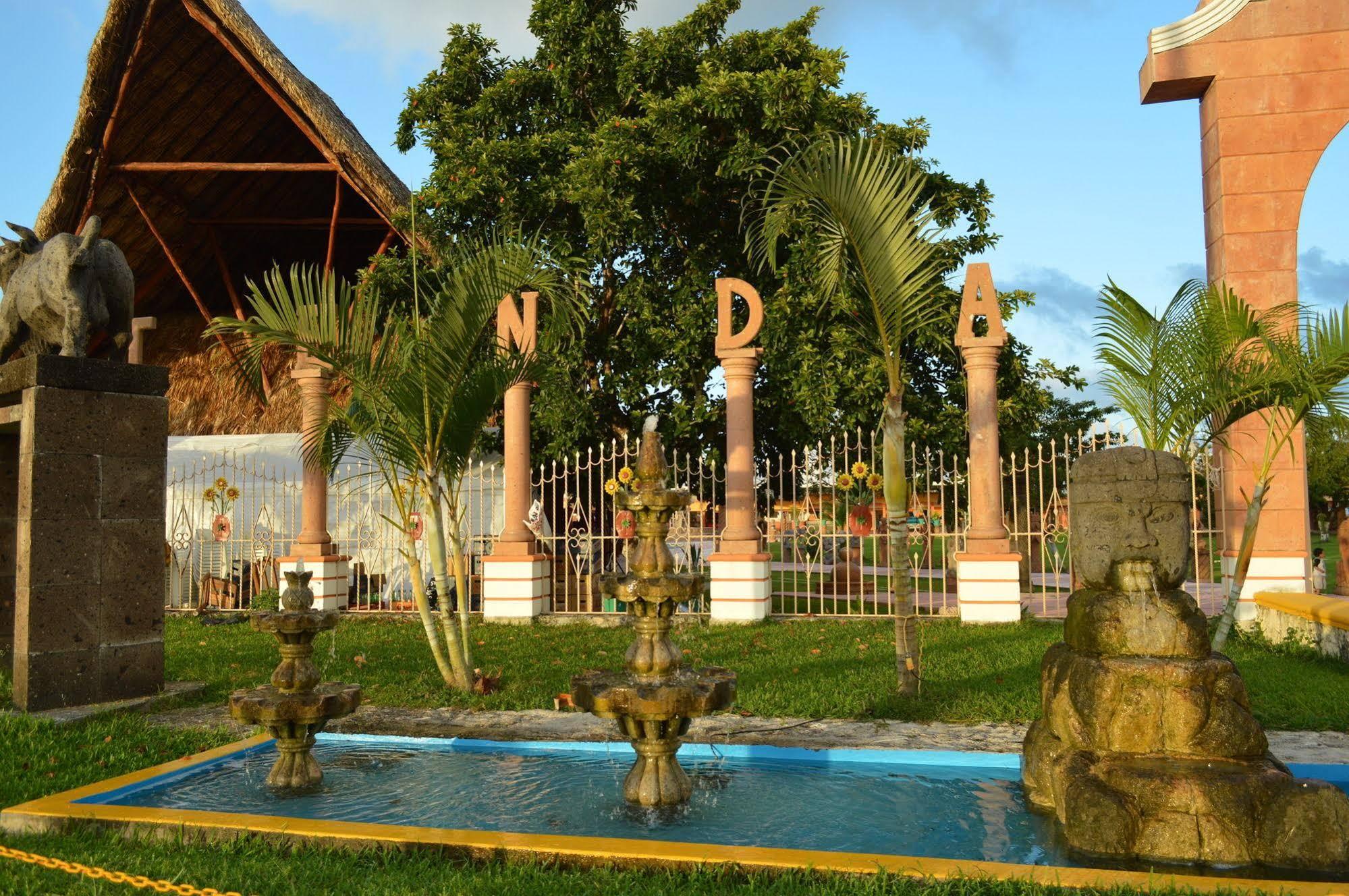 Hacienda Ixtlan Khách sạn